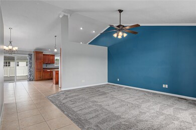 2901 S Veterans Dr, Effingham, IL 62401 - photo 6