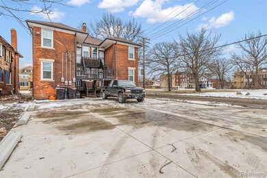 Parking at rear, entrance on Woodrow Wilson