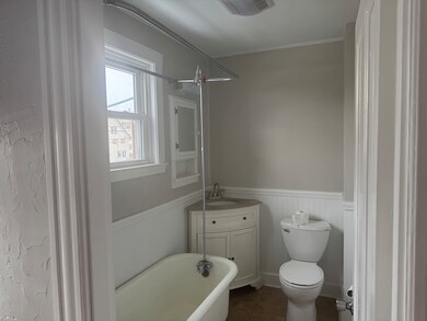 89 Murray St unit 2, Fall River, MA 02720 - photo 4