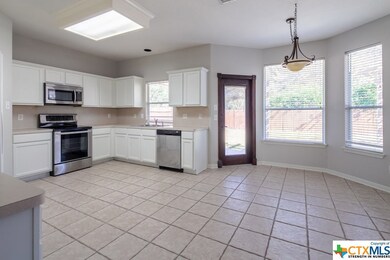 832 Fair Ln, New Braunfels, TX 78130 - photo 5