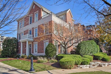 191 Reber St unit 191, Wheaton, IL 60187 - photo 2