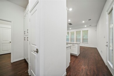 5109 Chapel Heights Dr, Houston, TX 77018 - photo 6