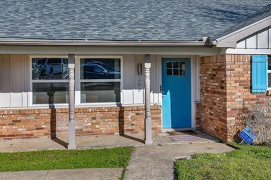 285 Somerset Cir, Bedford, TX 76022 - photo 3