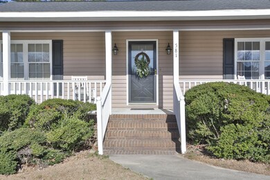 581 Richmond Rd Ext entry