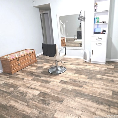 10015 Del Lago Ct, San Antonio, TX 78245 - photo 2