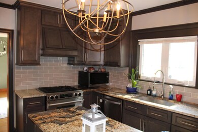 79 Henderson Rd (43)