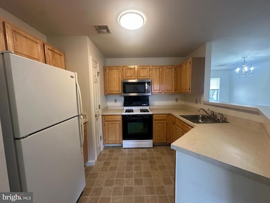 211 Sparrow Rd, Hummelstown, PA 17036 - photo 7