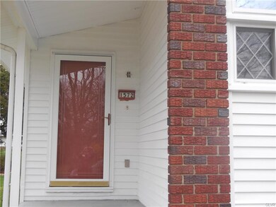 1572 Kadel Dr, Bethlehem, PA 18018 - photo 4