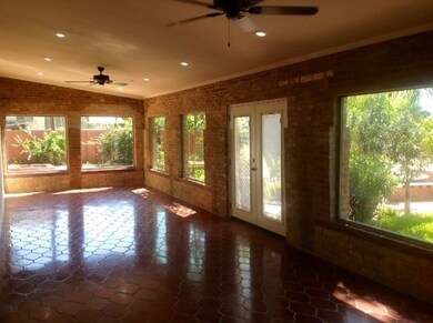 511 Laredo St, Laredo, TX 78040 - photo 5