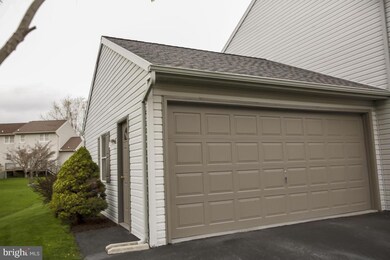 217 Zwecker Cir, New Holland, PA 17557 - photo 3