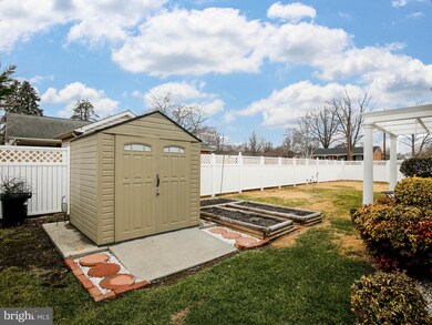 321 W Cedarmeade Ave, Winchester, VA 22601 - photo 7