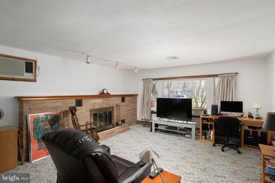 61 Edgewood Rd, Bordentown, NJ 08505 - photo 5