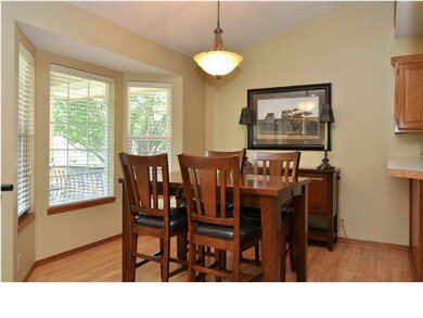 EATING AREA