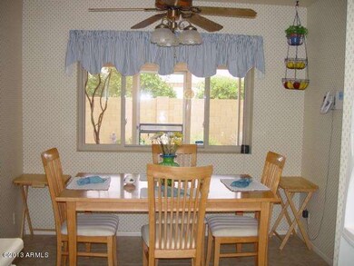 EAT IN KITCHEN