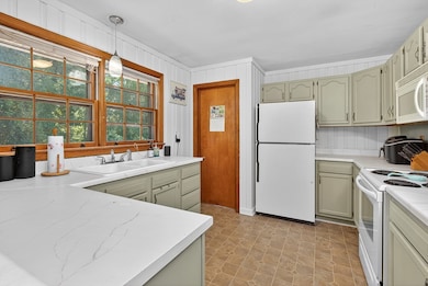 1348 Highland Dr, Marion, VA 24354 - photo 6