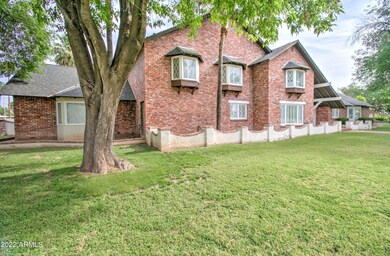 1712 E Fairfield St-6
