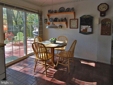 182 Commonwealth Dr, Newtown, PA 18940 - photo 7