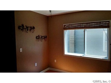 Dining Room. Eat in dining