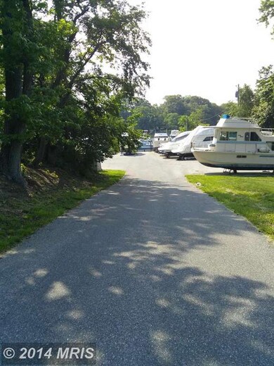 1130 Pasadena Yacht Yard Rd, Pasadena, MD 21122 - photo 2