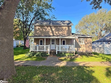 105 N Clark St, Dow City, IA 51528 - photo 2