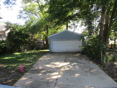 171 Cherry St, Elgin, IL 60120 - photo 4