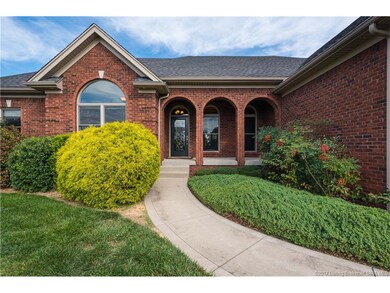 9303 Clyde Ct, Floyds Knobs, IN 47119 - photo 3