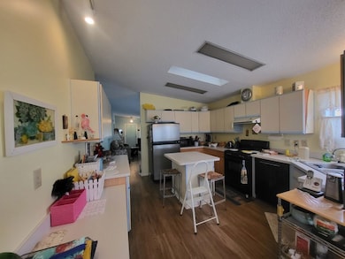 1059 Bayside Rd unit 225, Elgin, IL 60123 - photo 7