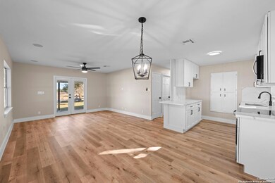 28 Ruger Rd, Fredericksburg, TX 78624 - photo 6