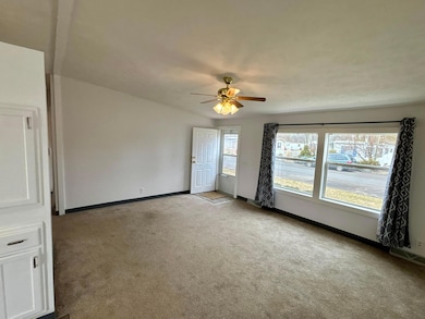 Living Room - 3