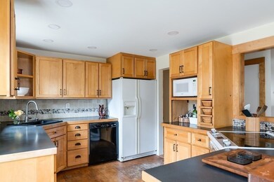 3 Spring St, Plympton, MA 02367 - photo 7