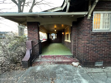 longview of porch 3