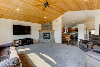 32475 N 1st St, Athol, ID 83801 - photo 7