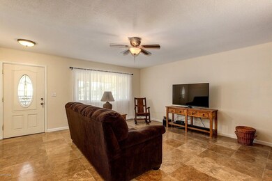 10528 W Caron Dr, Sun City, AZ 85351 - photo 3