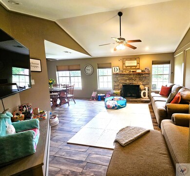 6908 Hughes Rd, Texarkana, TX 75503 - photo 3