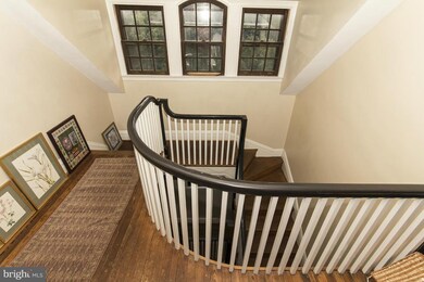 829 W University Pkwy, Baltimore, MD 21210 - photo 7