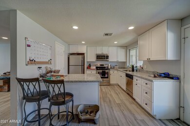 2007 N Arrowhead Dr, Chandler, AZ 85224 - photo 6