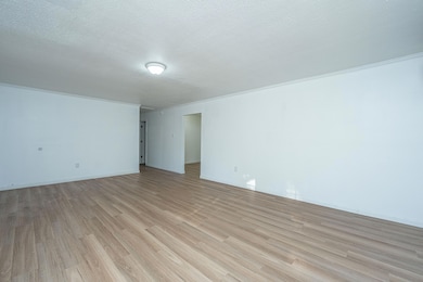 110EdgebrookRd010