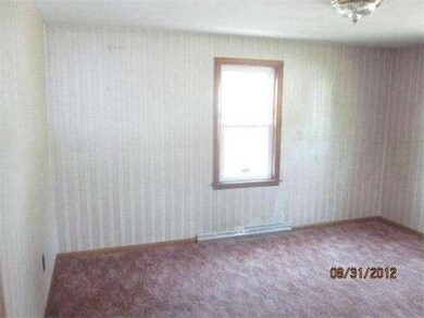 7 Anthony St, Methuen, MA 01844 - photo 6