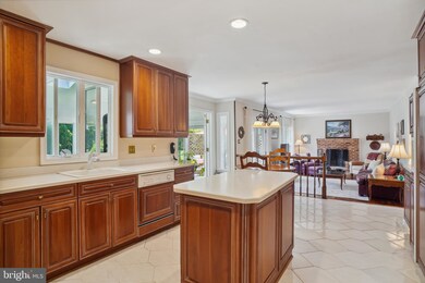 20645 Anndyke Way, Germantown, MD 20874 - photo 6