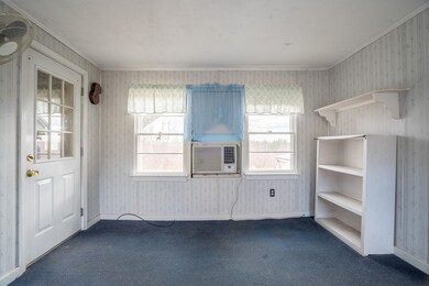 520 Ridge Rd, Middleton, NH 03887 - photo 5