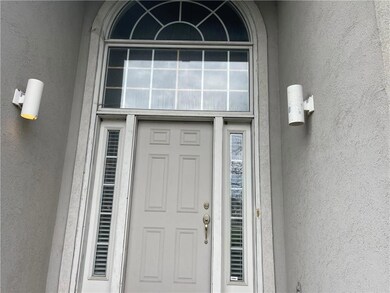 9932 Woods Edge Dr, Fishers, IN 46037 - photo 3