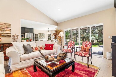 21-Living Area