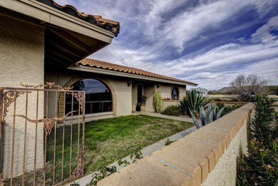 ForagentMaddock00007