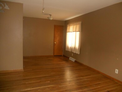 4163 Seigman Ave, Columbus, OH 43213 - photo 4