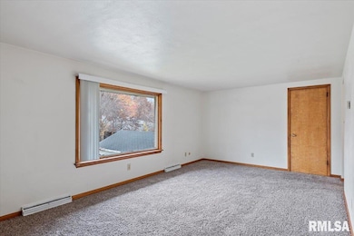 811 W Governor St, Springfield, IL 62704 - photo 4