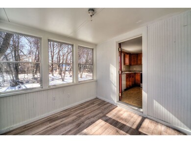 275 Thornton St, Portsmouth, NH 03801 - photo 3