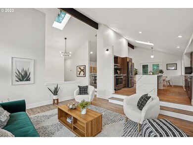 13991 Majestic Ct, Lake Oswego, OR 97035 - photo 6