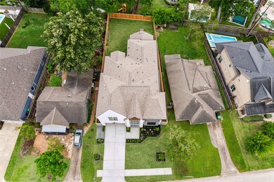 1623 Candlelight Ln, Houston, TX 77018 - photo 2