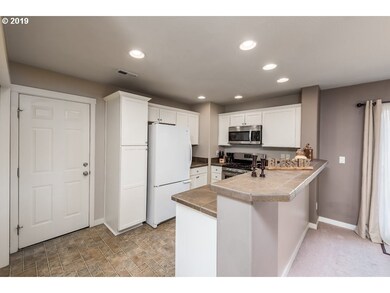 106 N Birch St, Canby, OR 97013 - photo 5