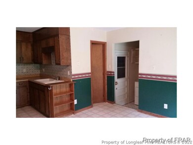 751 Wiltshire Rd, Fayetteville, NC 28314 - photo 6